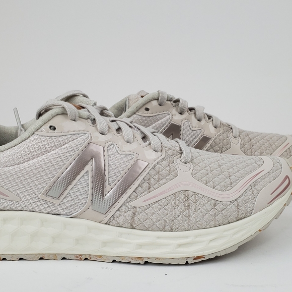 New Balance Women's Running Shoe 5.5 - Picture 2 of 4